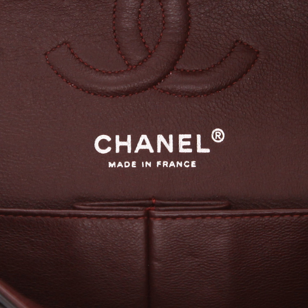 Chanel Timeless Petit shoulder bag in black quilted leather - DETAIL 2