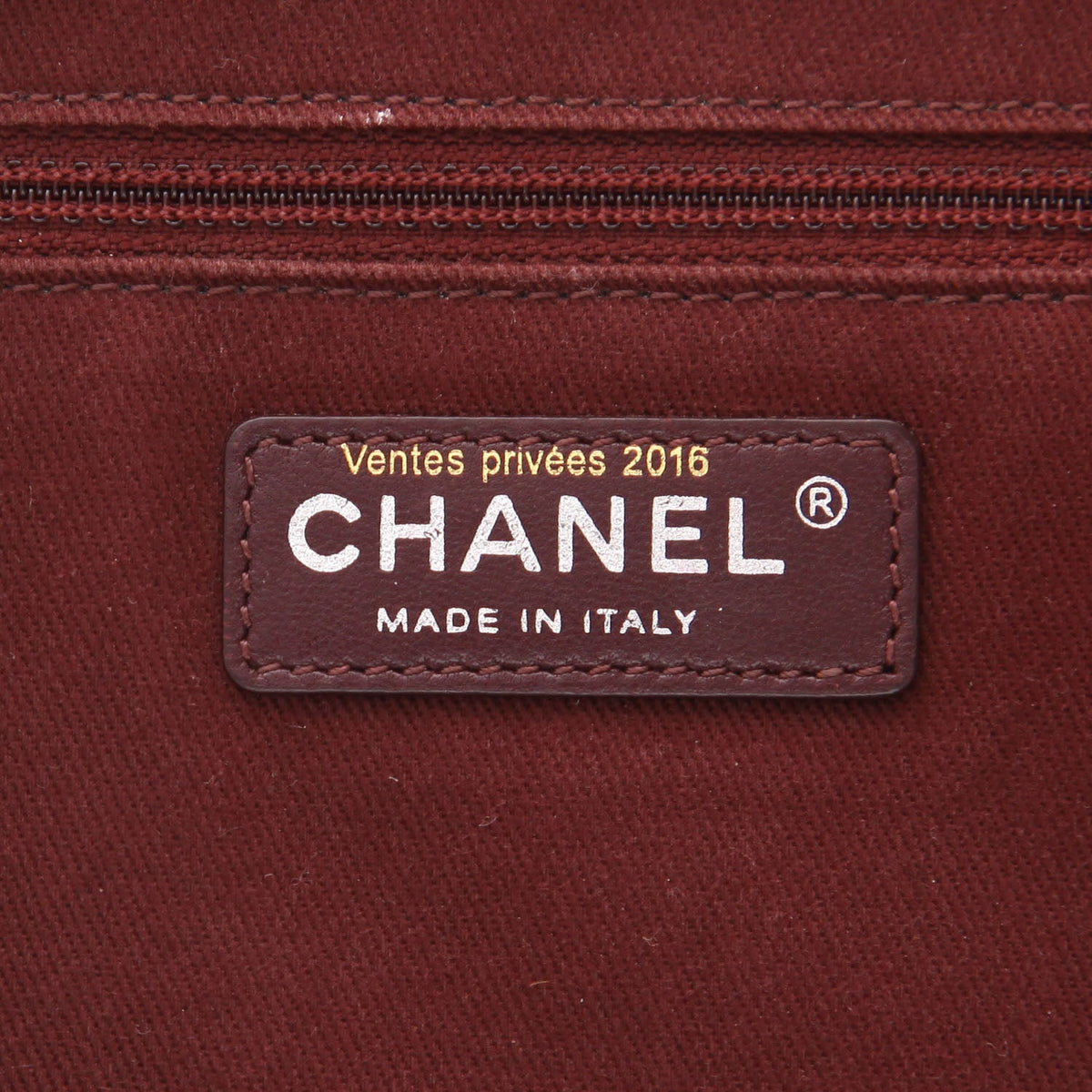Chanel Timeless shoulder bag in green quilted leather - DETAIL 2