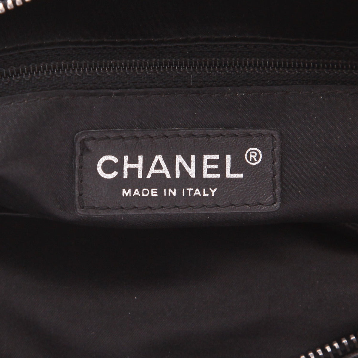 Chanel Vintage handbag in black leather - DETAIL 2