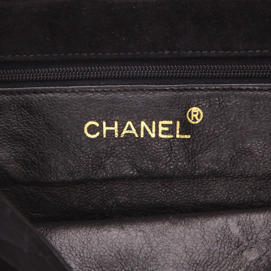 Chanel Vintage shoulder bag in black suede - DETAIL 2
