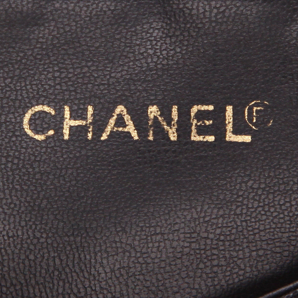 Vintage Chanel 'Shopping' handbag in raffia and black leather - DETAIL 2