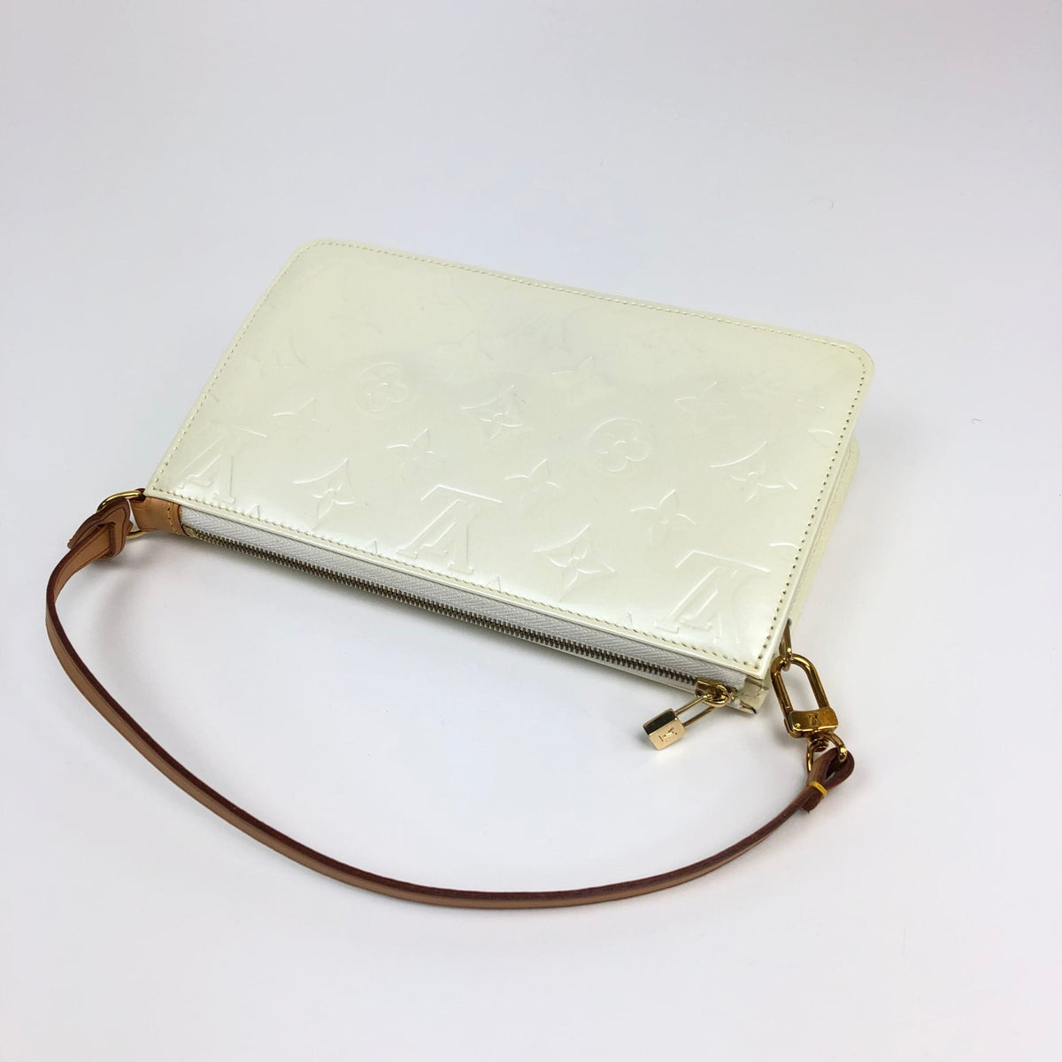 LOUIS VUITTON LEXINGTON VERNIS POCHETTE BAG