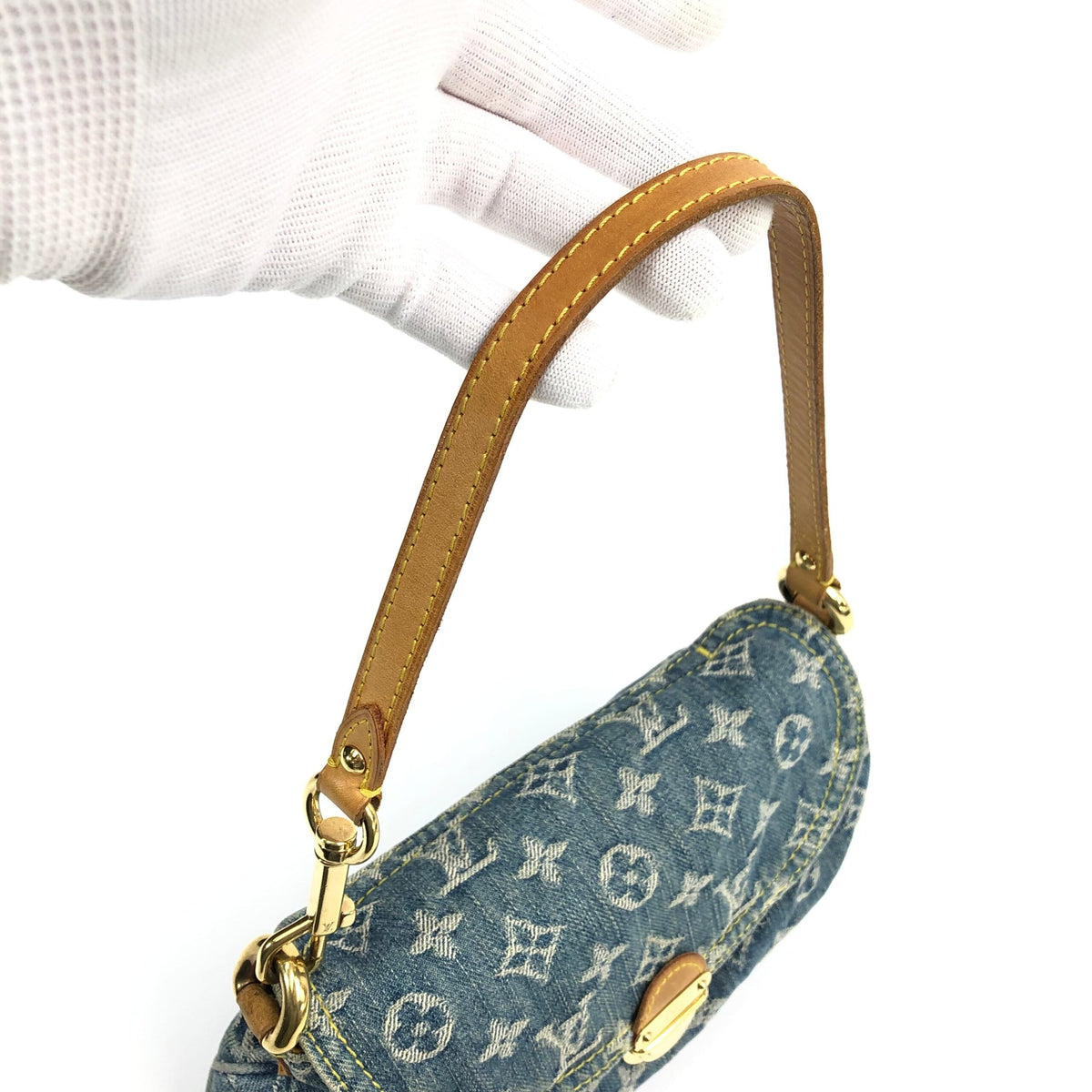 LOUIS VUITTON DENIM PLEATY SHOULDER BAG