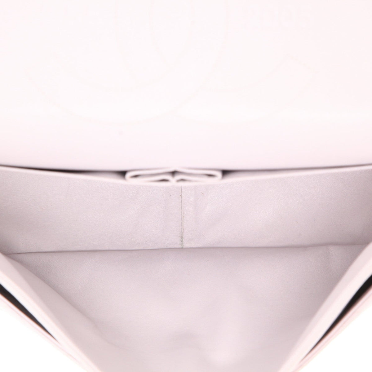 Chanel 2.55 shoulder bag in white quilted leather - DETAIL 3