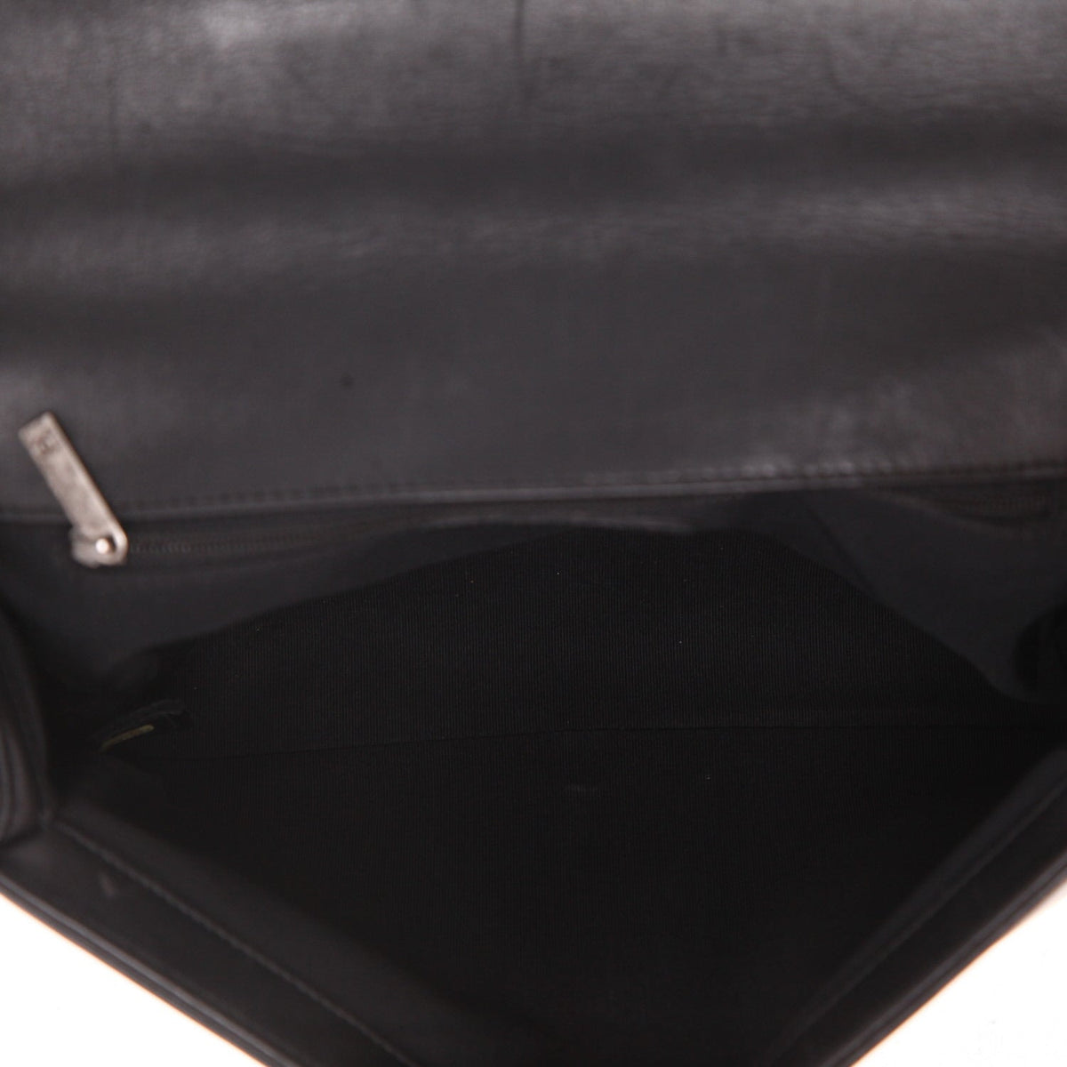 Chanel Boy large model shoulder bag in black quilted leather - DETAIL 3