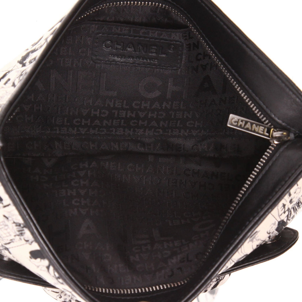 Chanel handbag in black and white silk and black leather - DETAIL 3