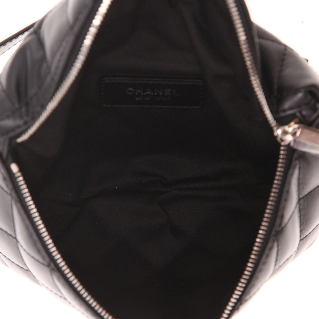 Chanel Pochette ceinture clutch-belt in black quilted leather - DETAIL 3