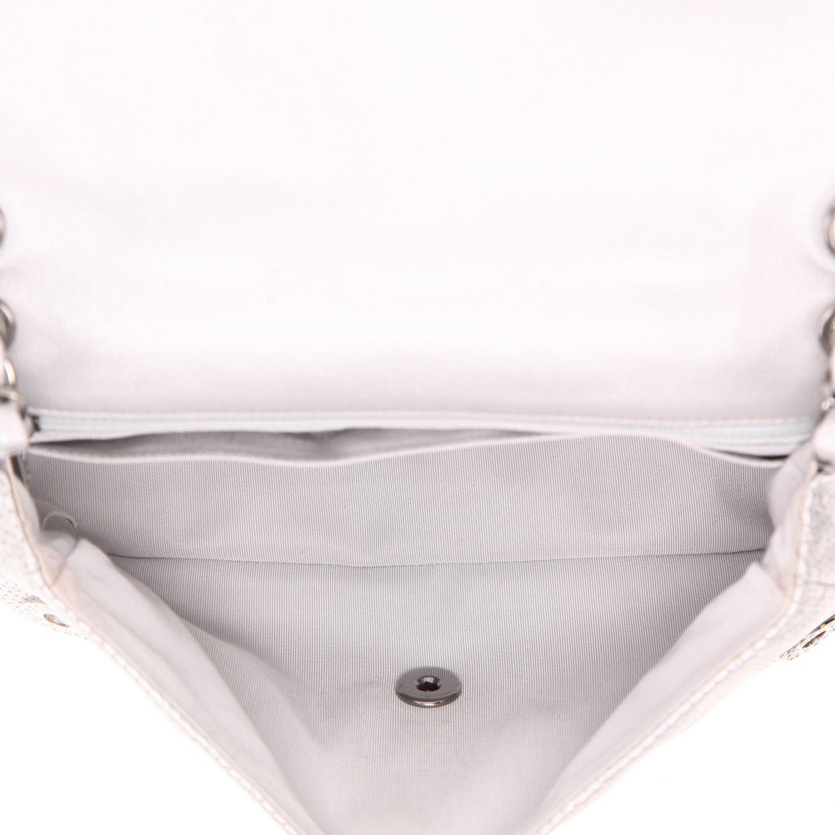 Chanel Timeless handbag in silver quilted leather - DETAIL 3