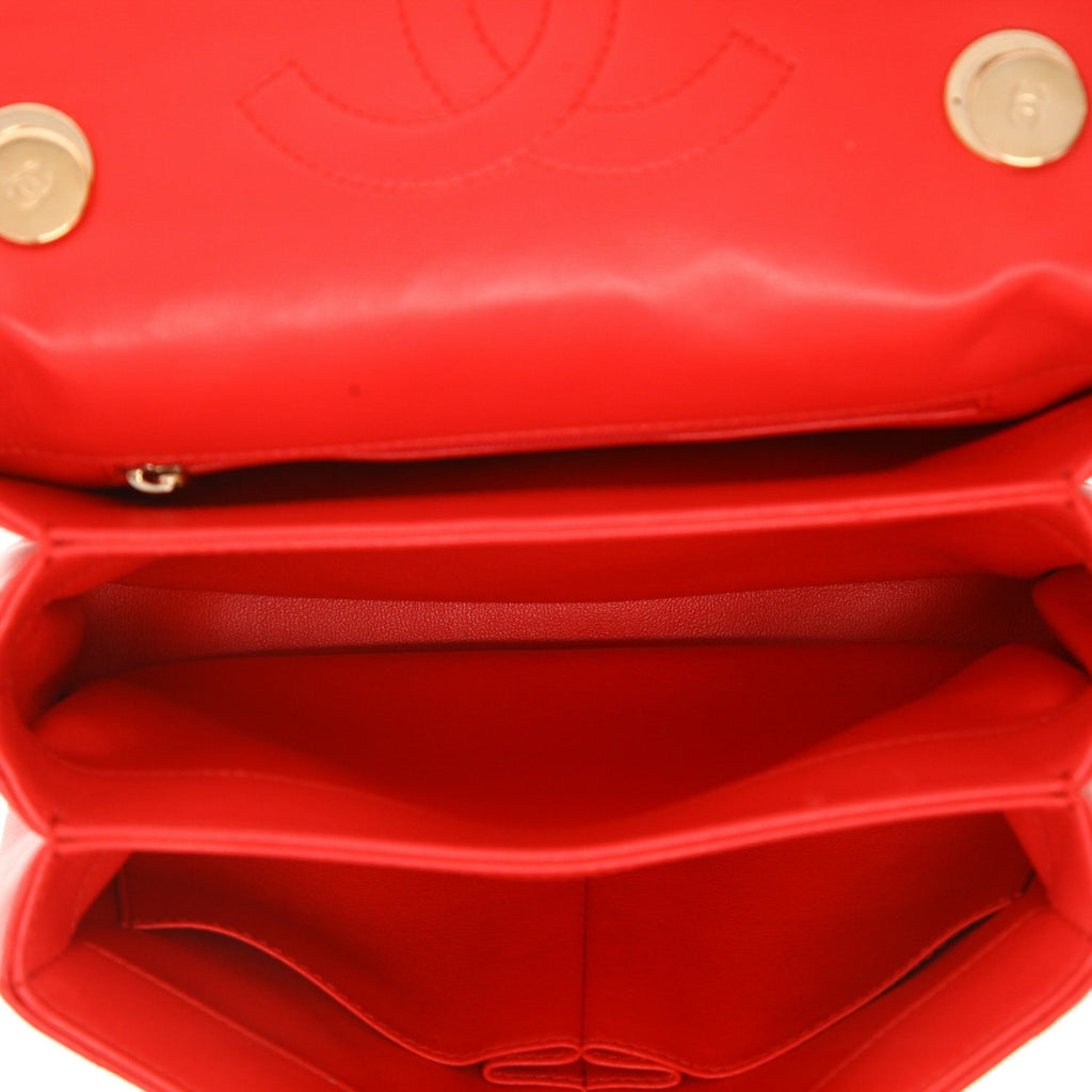 Chanel Trendy CC shoulder bag in red quilted leather - DETAIL 3
