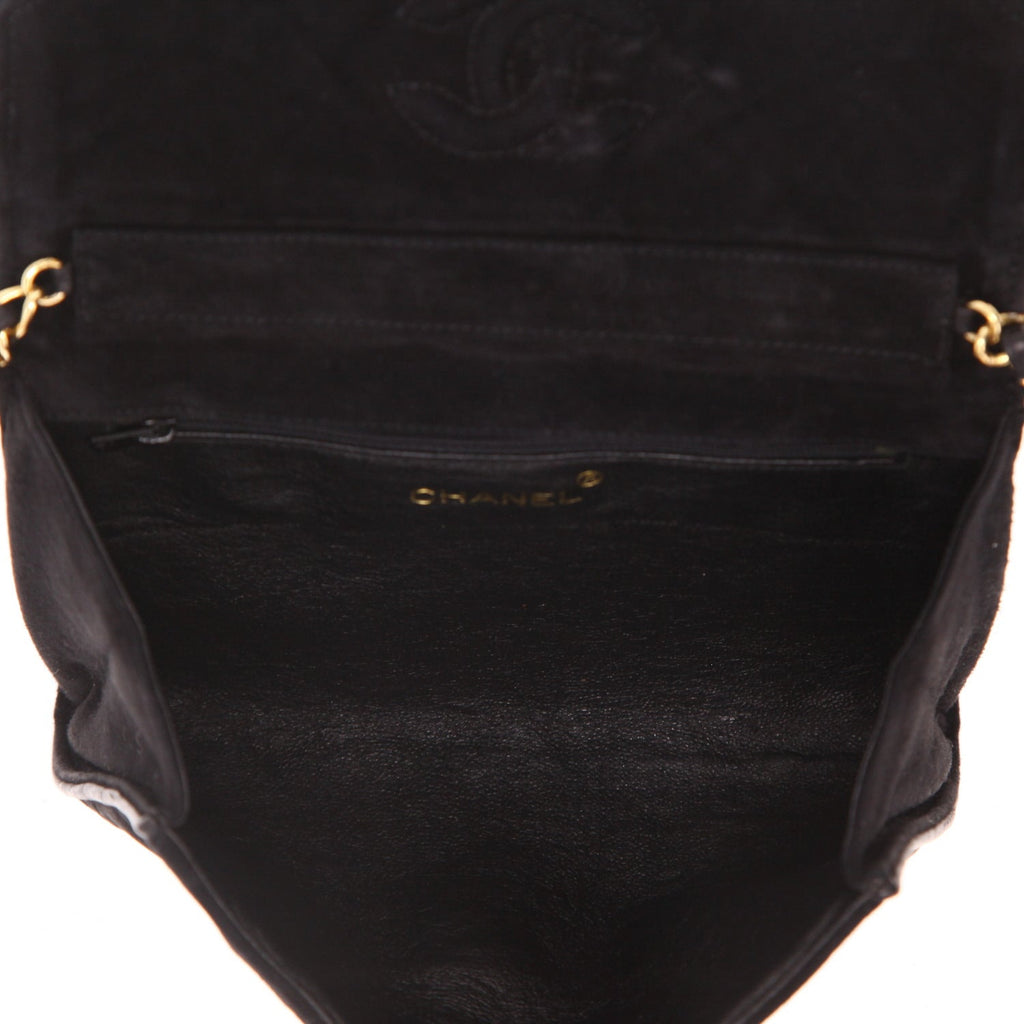 Chanel Vintage shoulder bag in black suede - DETAIL 3
