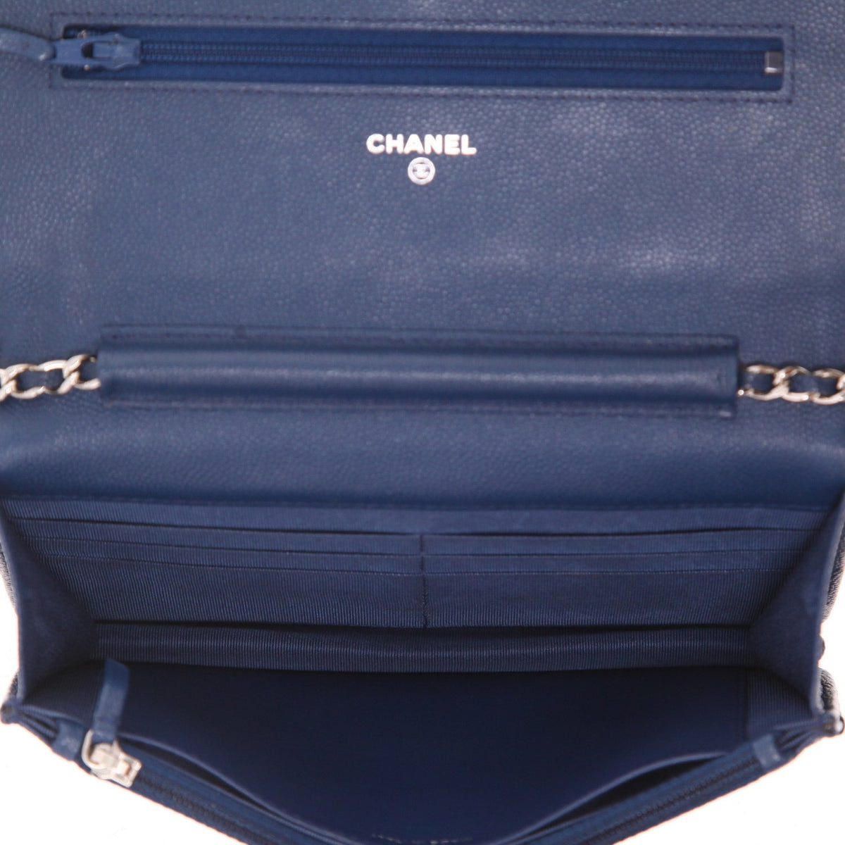 Chanel Wallet on Chain shoulder bag in blue quilted grained leather - DETAIL 3