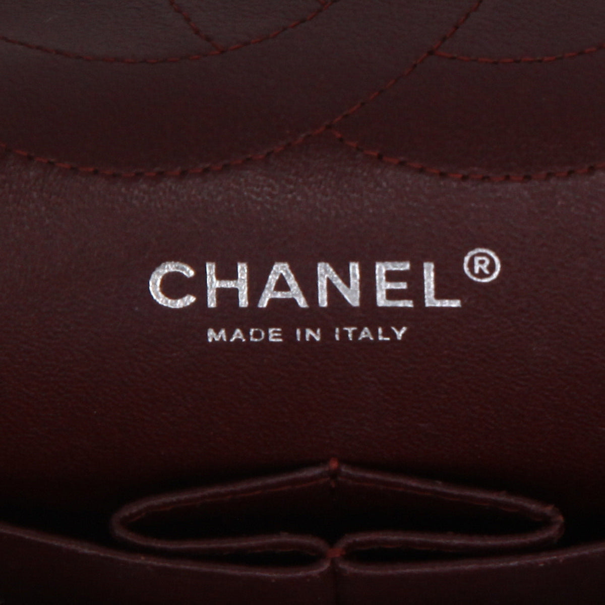 Chanel Timeless Jumbo shoulder bag in black quilted grained leather - DETAIL 9