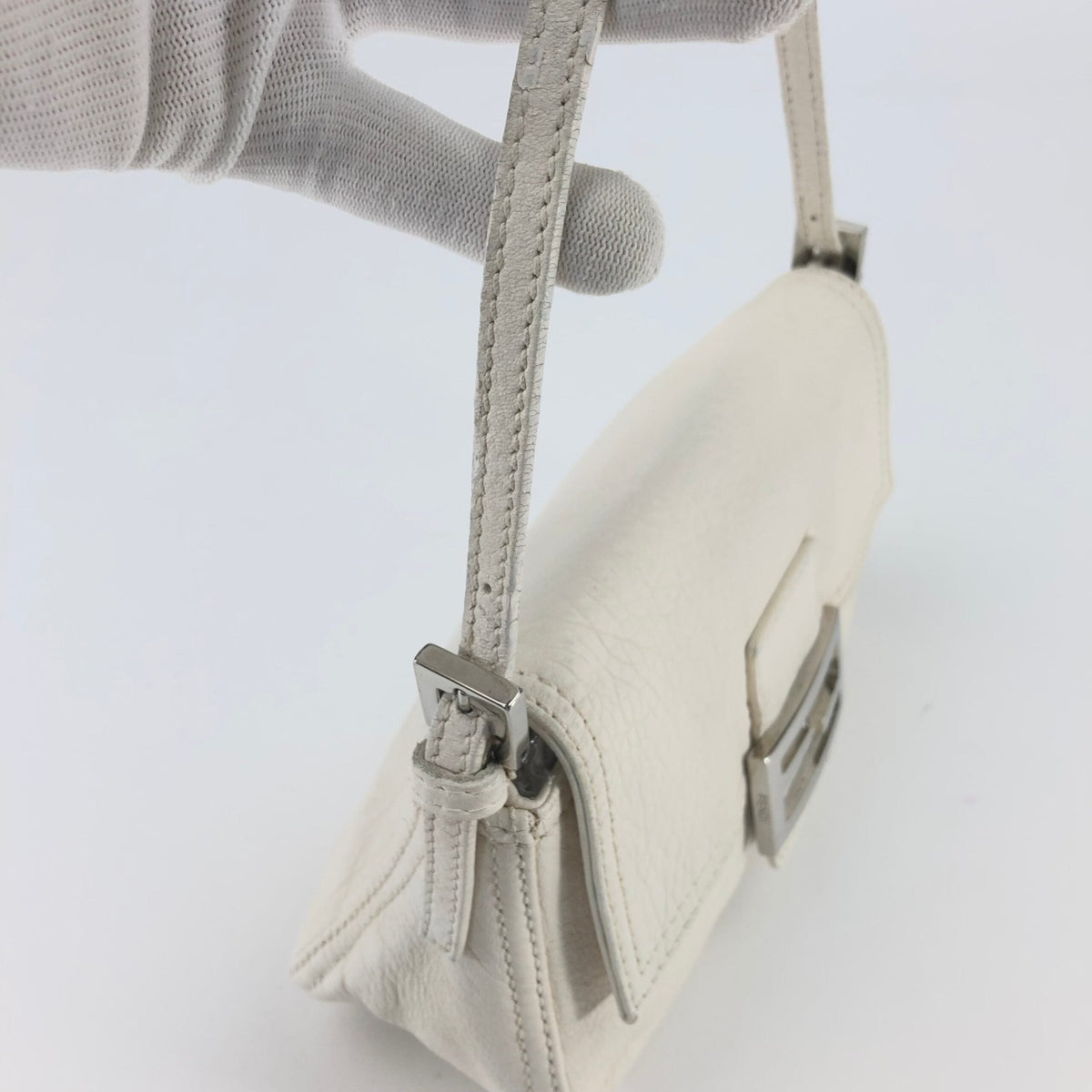 FENDI LEATHER BAGUETTE BAG