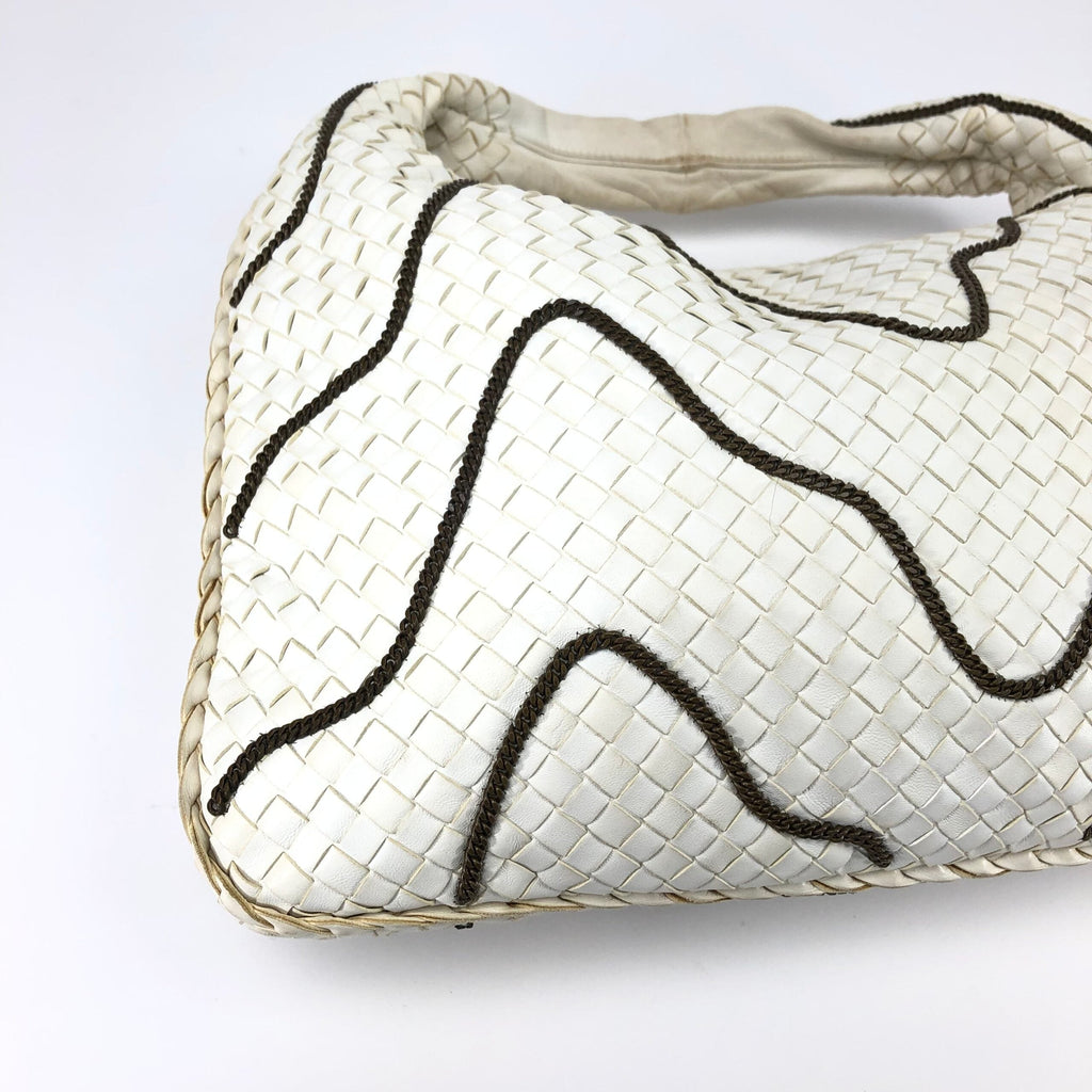 BOTTEGA VENETA INTRECCIATO HOBO BAG WITH CHAIN DETAILING
