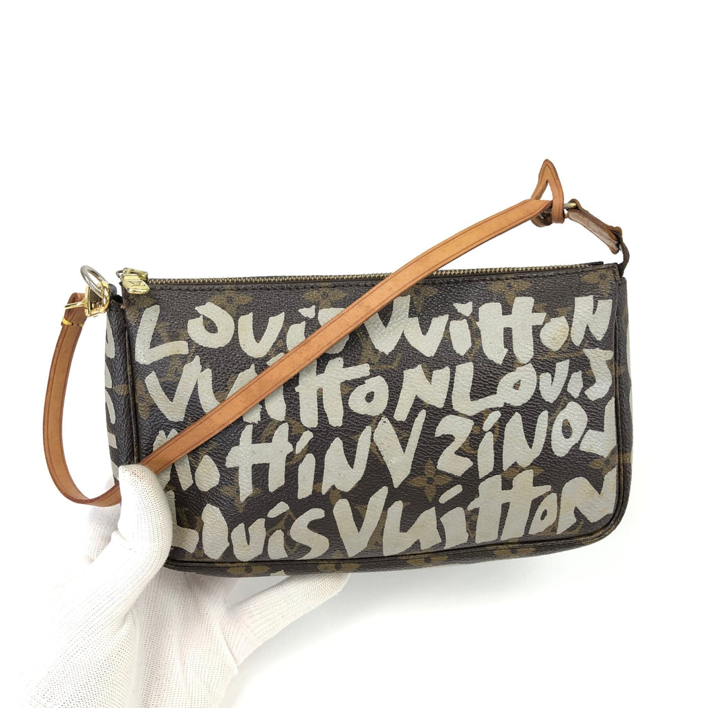LOUIS VUITTON STEPHEN SPROUSE GRAFFITI POCHETTE BAG