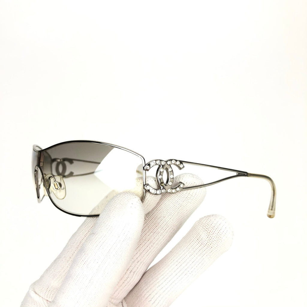 CHANEL RIMLESS VISOR SUNGLASSES
