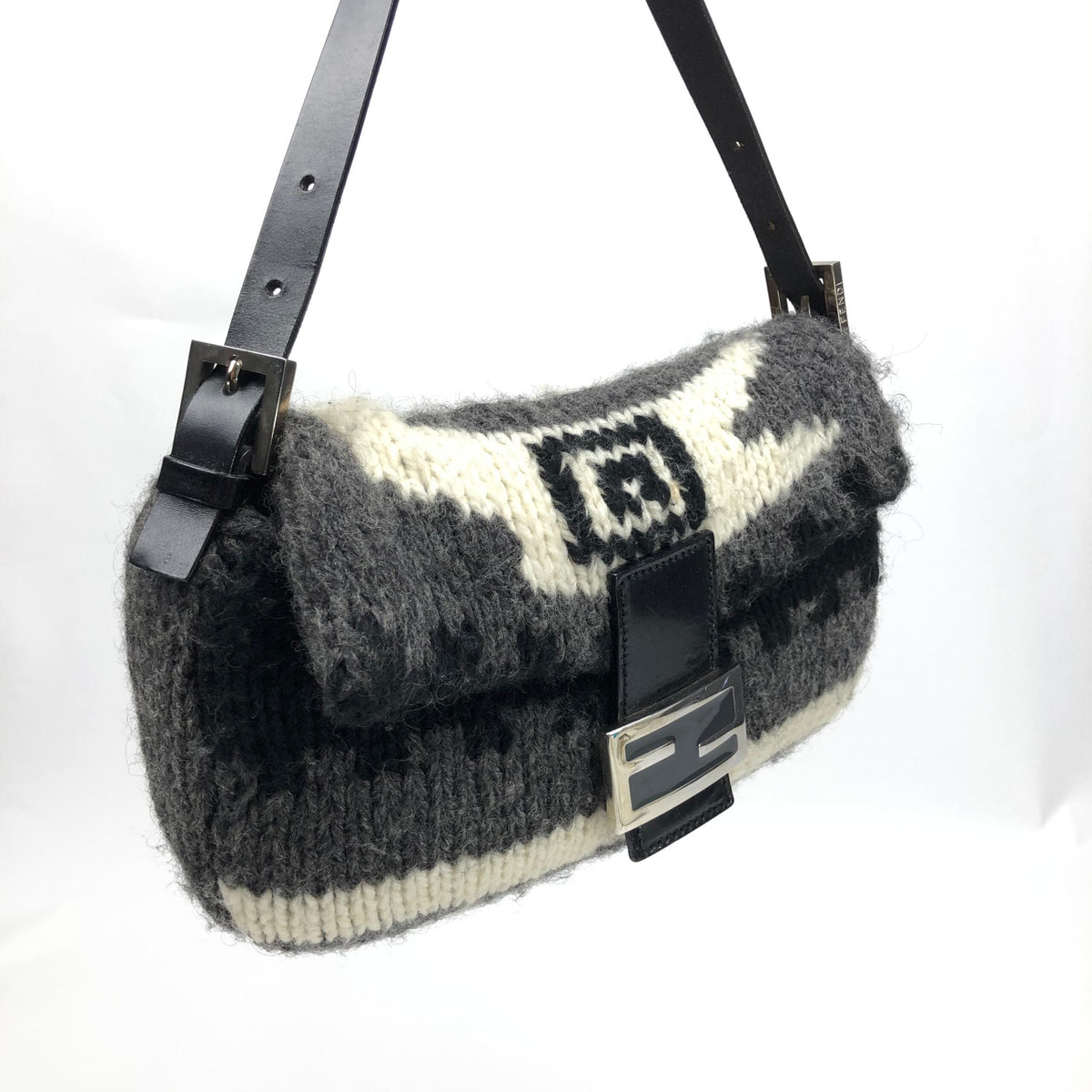 FENDI CASHMERE WOOL BAGUETTE SHOULDER BAG